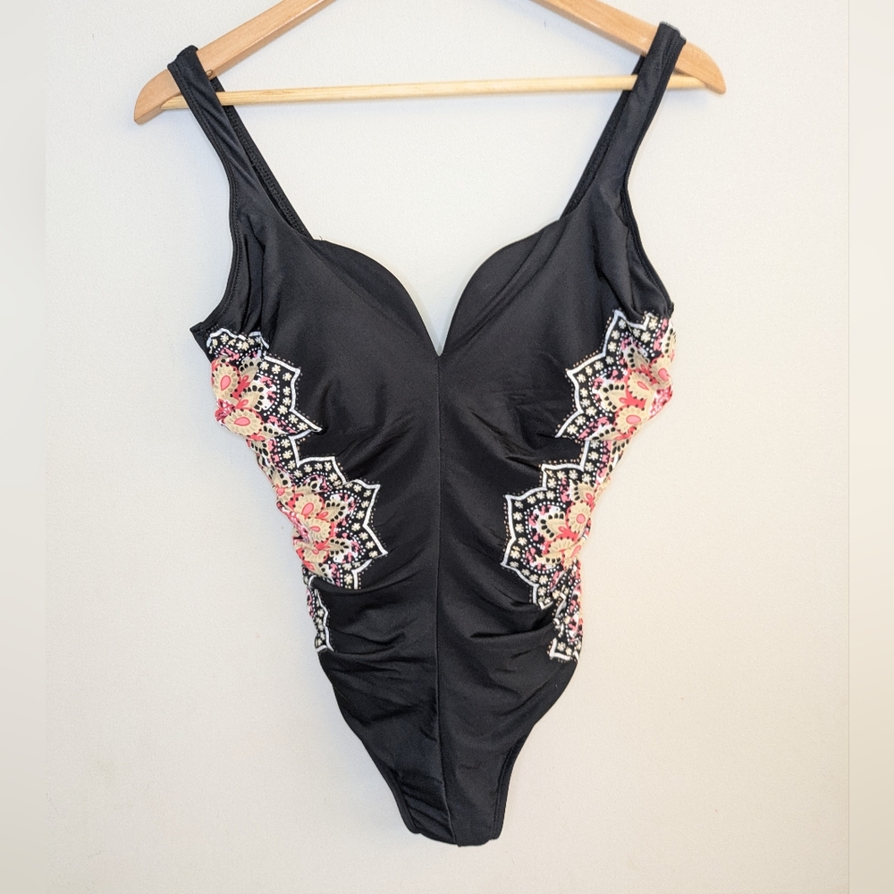 Miraclesuit Black Handkerchief Print Ruched Swimsuit Size M